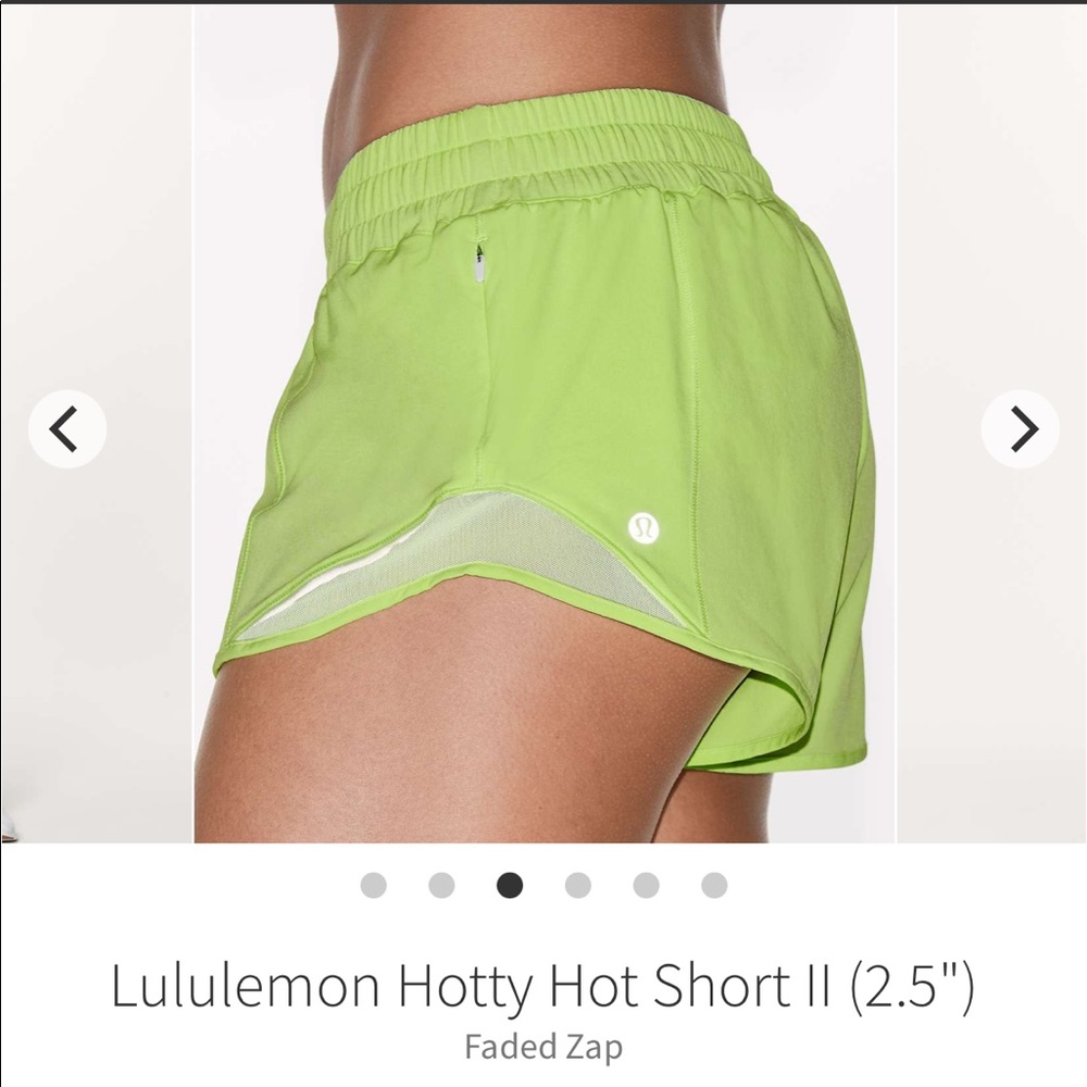 Lululemon hotty hot 2.5 inches size 10